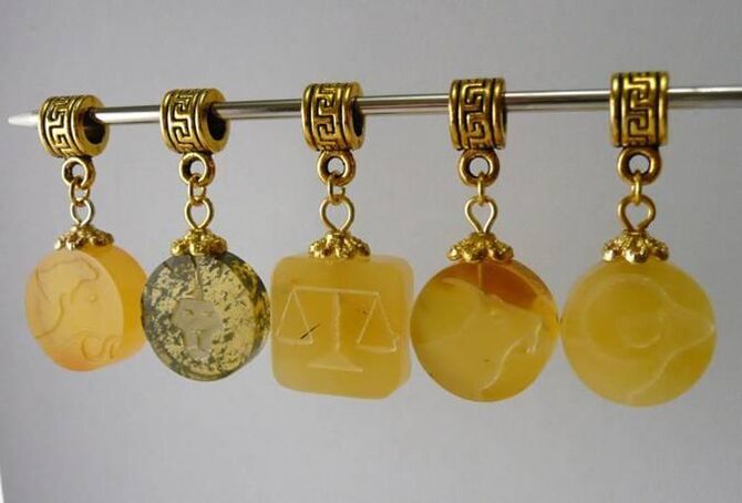 Amber crafts according to the zodiac will attract health and luck