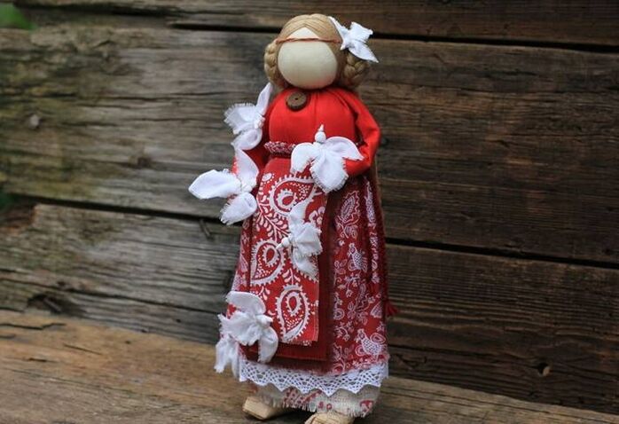 Slavic Doll Happy bird sounds, attracting good fortune into the house
