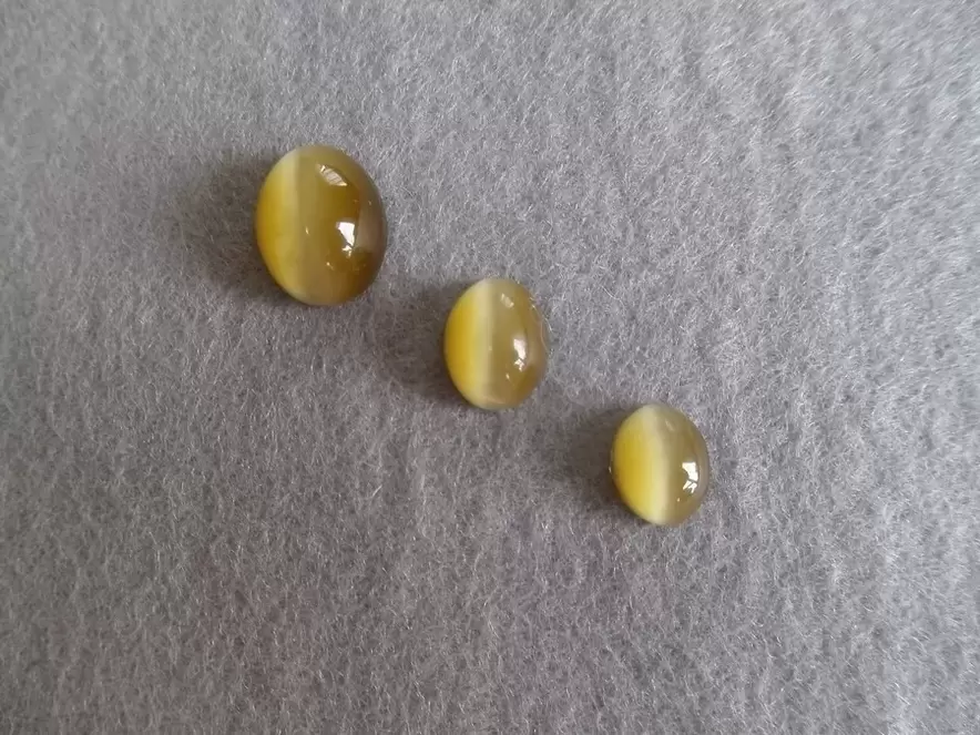 lucky charm - cat's eye