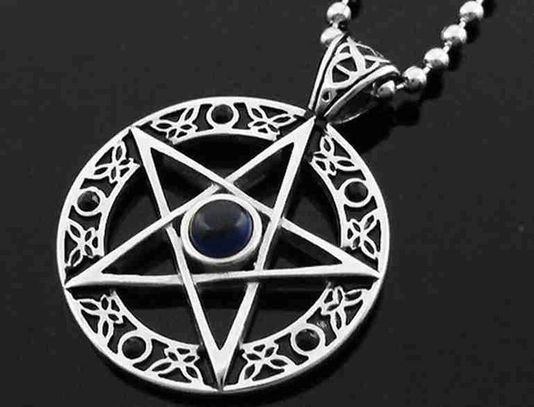 Magic pendant as a lucky charm